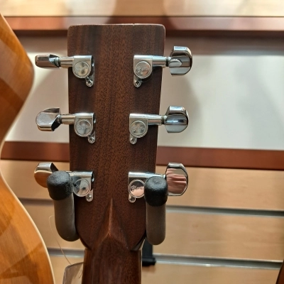 Martin D28 Custom Sunburst 1994 2